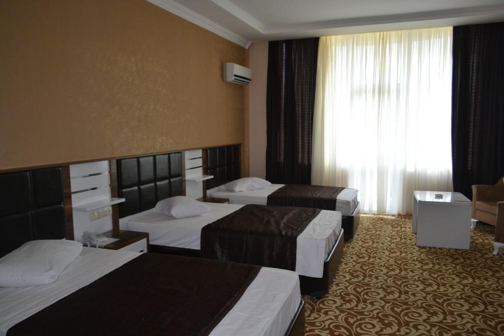 Grand Georgian Palace Batumi Pokoj fotografie