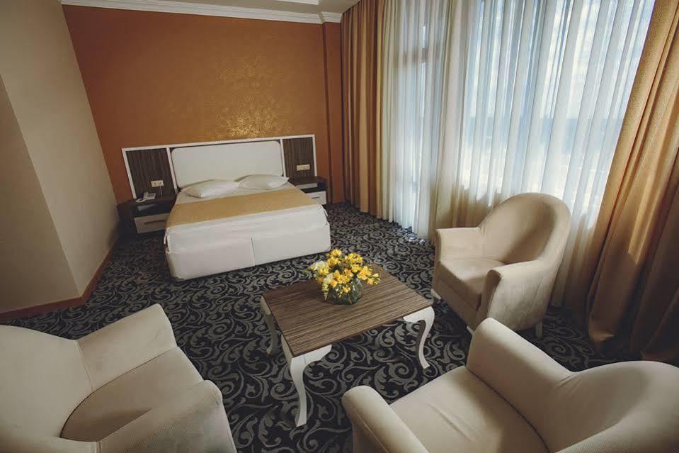 Grand Georgian Palace Batumi Exteriér fotografie